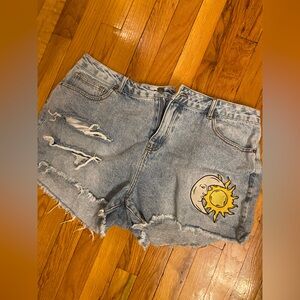 Forever 21 plus shorts size 14 worn one time only cute 90s style